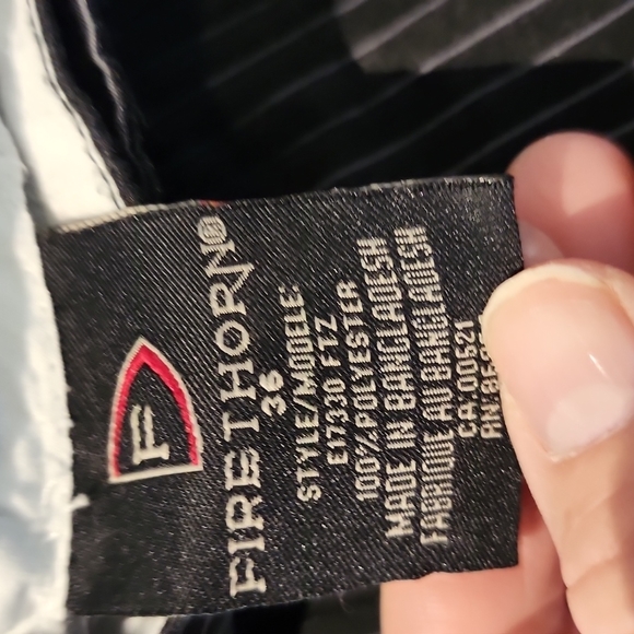 Men's shorts - Picture 2 of 4